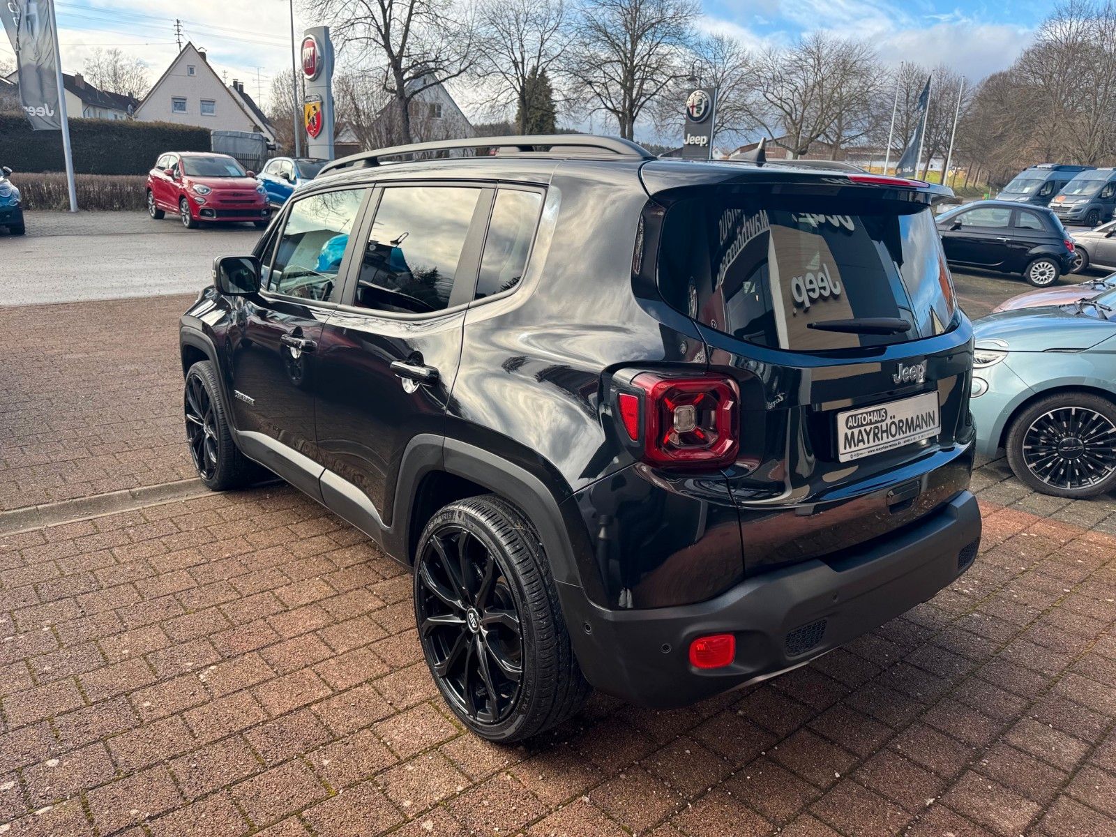 Fahrzeugabbildung Jeep Renegade Lim. 1,0 T-GDI 120PS NAVI SITZHEIZUNG