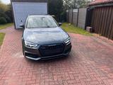 Audi A4 Avant  Quatro V6 - Audi A4: Quatro