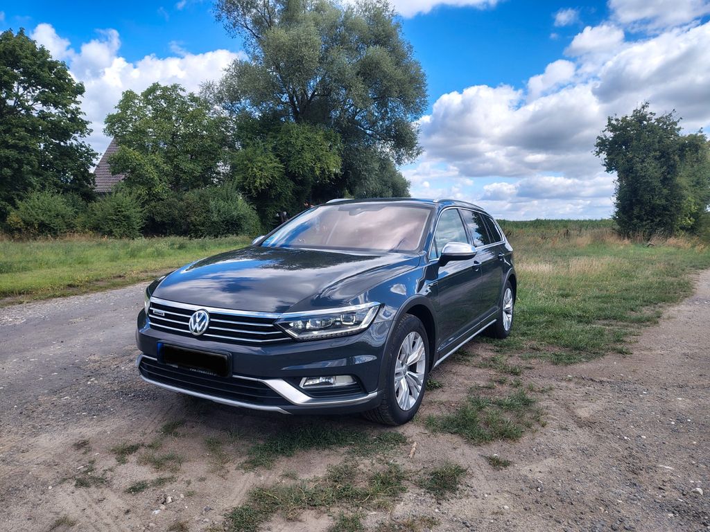 Image of Volkswagen Passat Alltrack