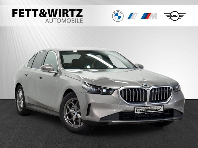 BMW 520i DrivingAssistant|Sitzbelüftung|LCProf.