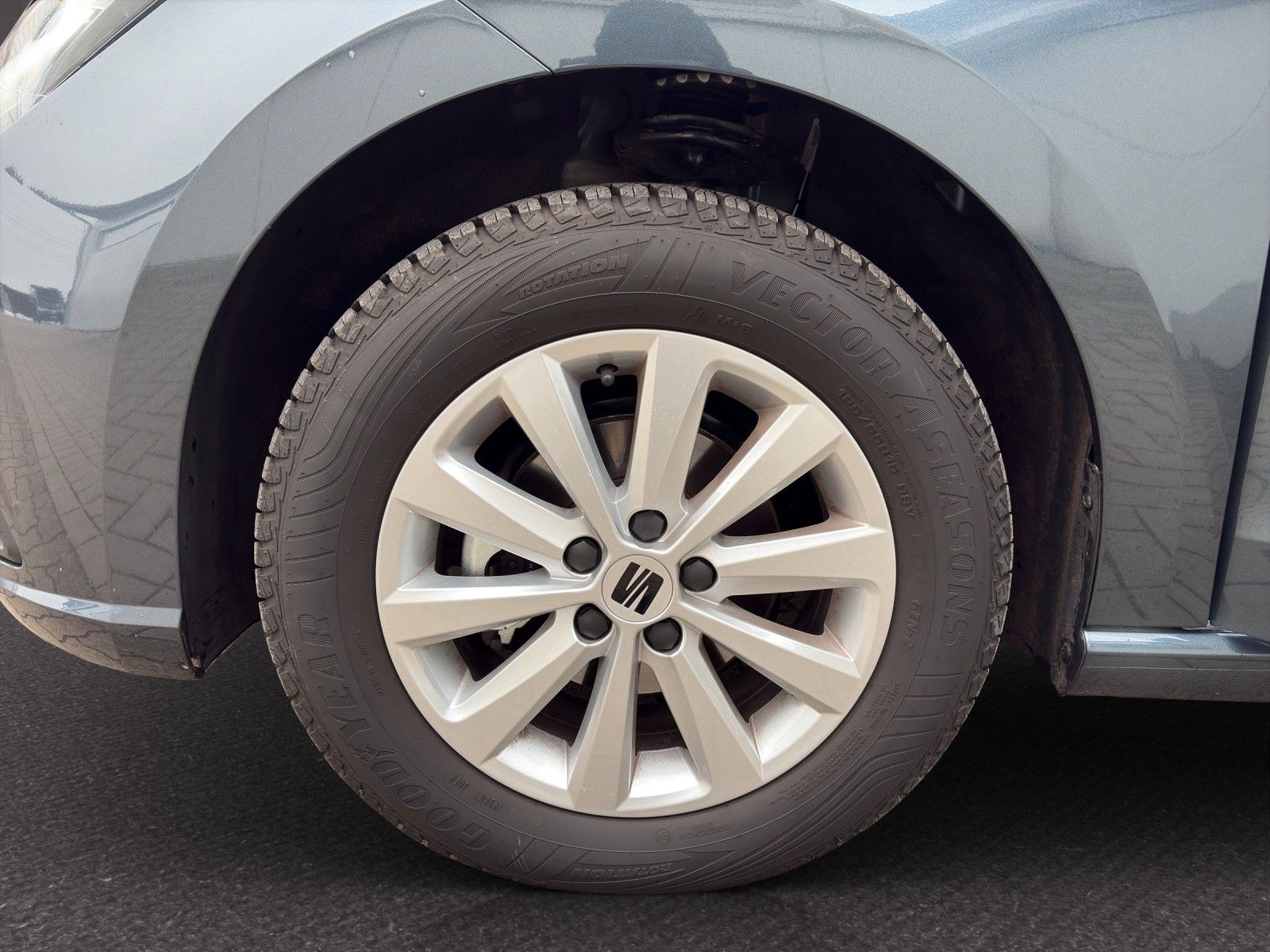 Fahrzeugabbildung SEAT Ibiza 1.0 TSI Style LED/SHZ/PDC/GJR/APPLE/ANDROI