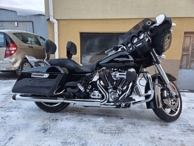 Harley-Davidson FLHX Street Glide Touring 2011