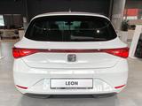 Seat Leon 1.5 eTSI Road Edition DSG Kamera Sitzhzg LE - Seat Leon: R
