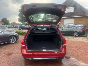 Mercedes E 200 - 11
