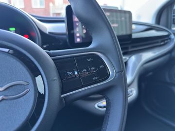 Fiat 500e Neuer 500e KEYLESS KLIMAAUTO CARPLAY