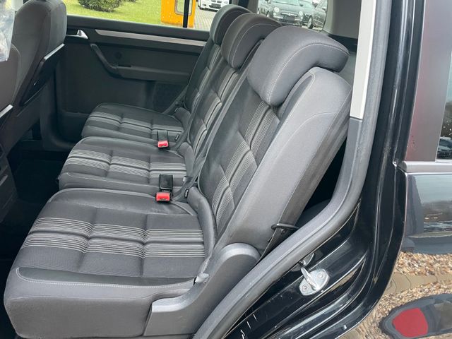 Fahrzeugabbildung Volkswagen Touran Match(Tüv&Insp.neu)