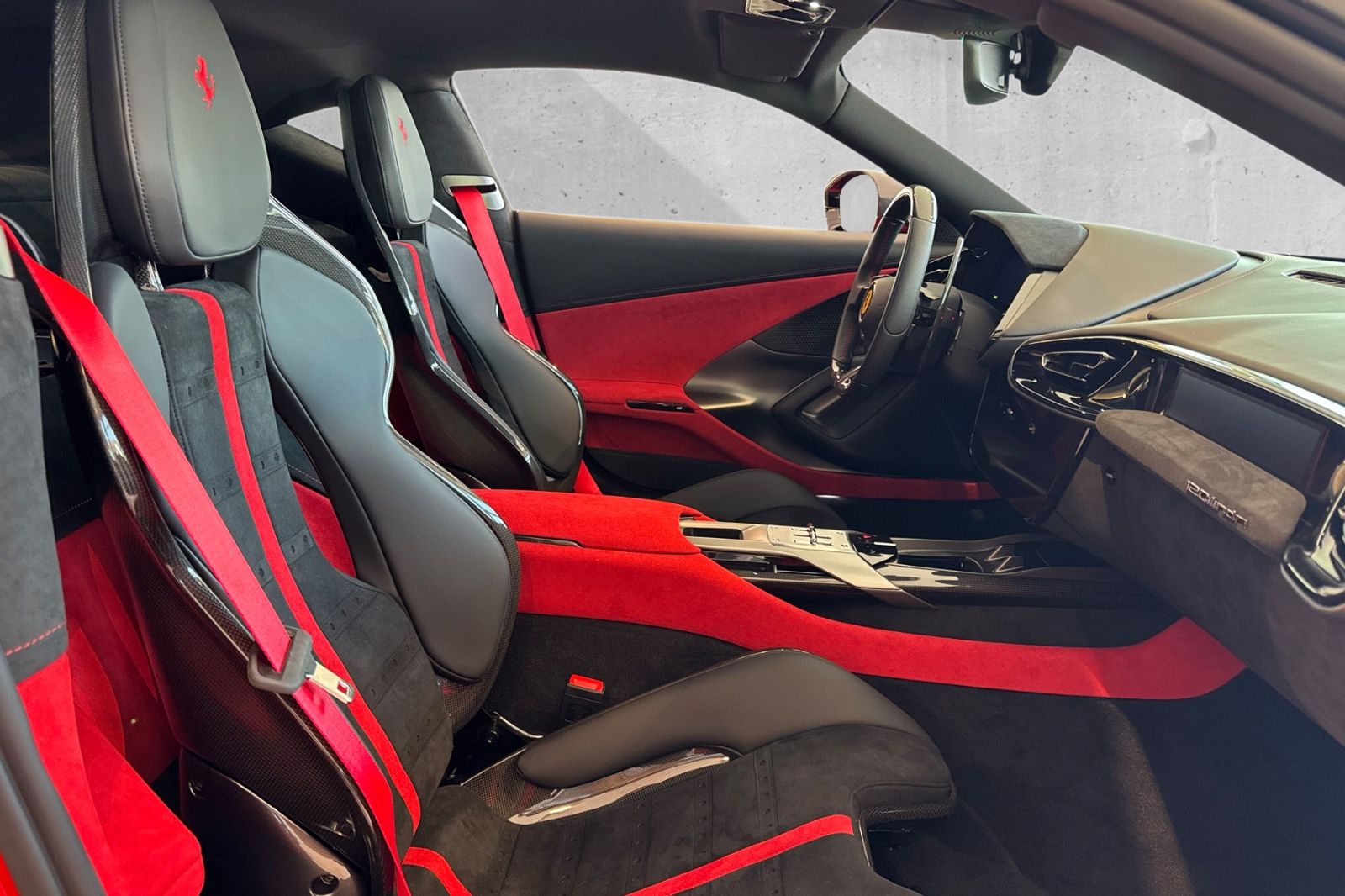 Fahrzeugabbildung Ferrari 12Cilindri*Racing seats*Display*Carbon*Lift*