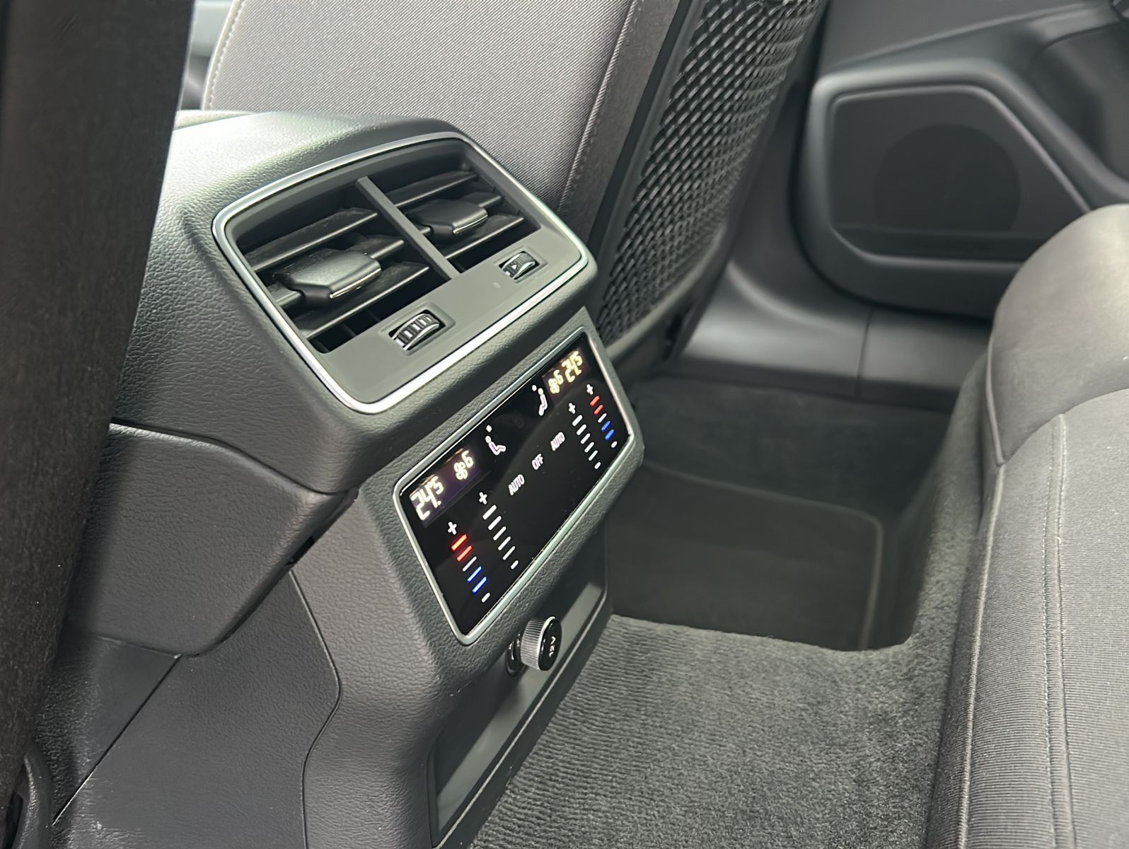 Fahrzeugabbildung Audi A6 Avant 40 TDI quattro Sport