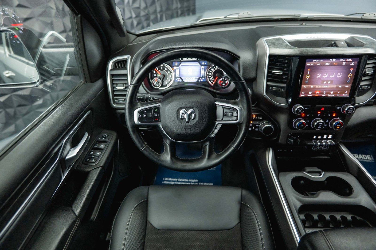 Fahrzeugabbildung Dodge RAM 5.7 V8 HEMI 4x4 OFFROAD Night-Paket *LED*