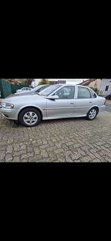 Opel Vectra 1.8 16V - - gebrauchte Opel Vectra aus dem Jahr 2001