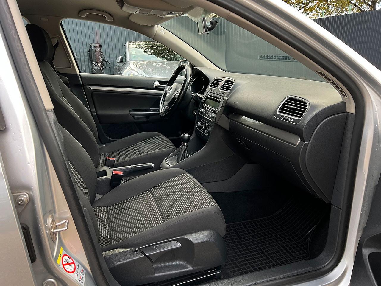 Volkswagen Golf 2011 — photo 11