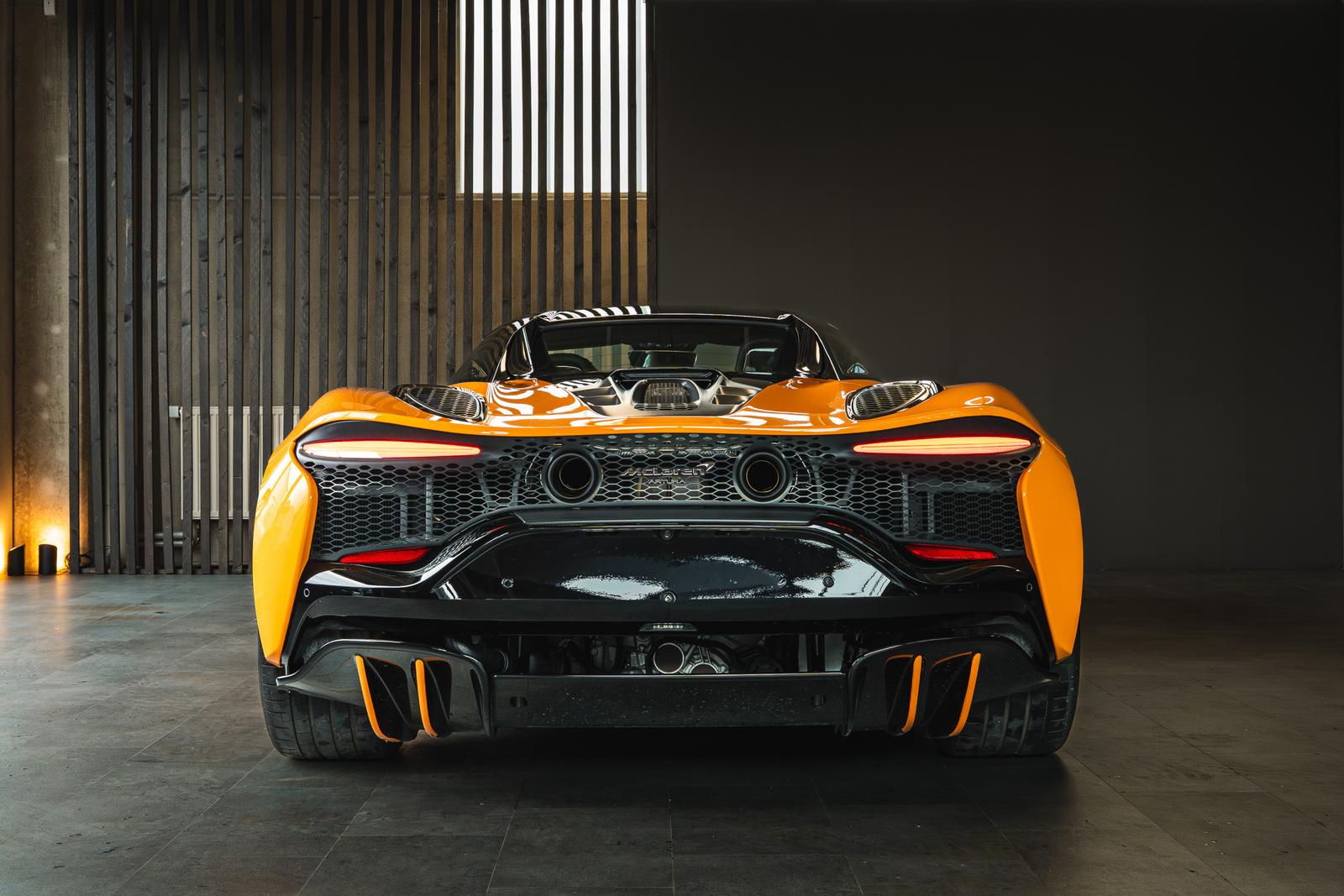 McLaren Artura SPIDER + ALCANTARA + BOWERS & WILKINS