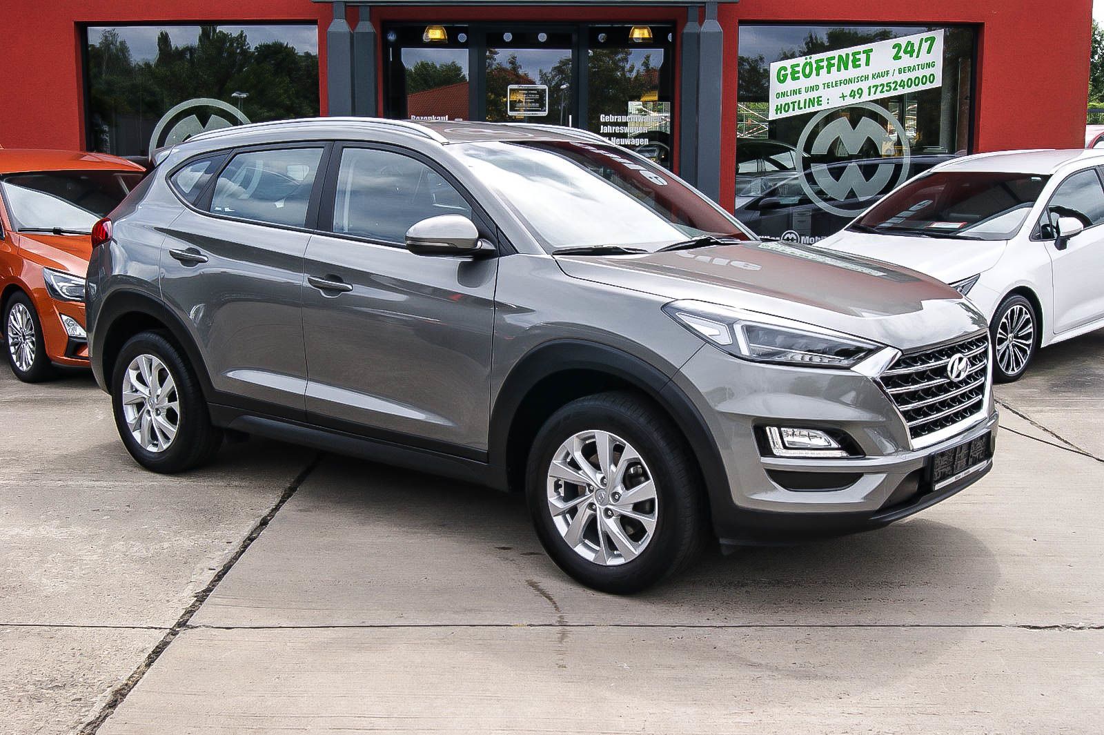 Fahrzeugabbildung Hyundai Tucson 1.6 GDI LED SCHEINWERFER NAVI KAMERA SIHZ