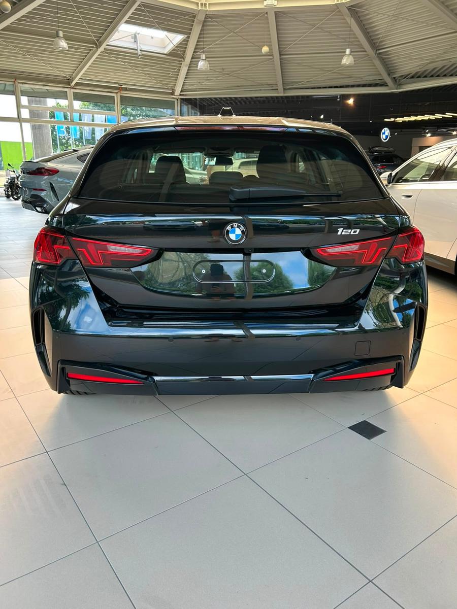 BMW 1 Series Neufahrzeug aus Lotteriegewinn, миниатюра 2