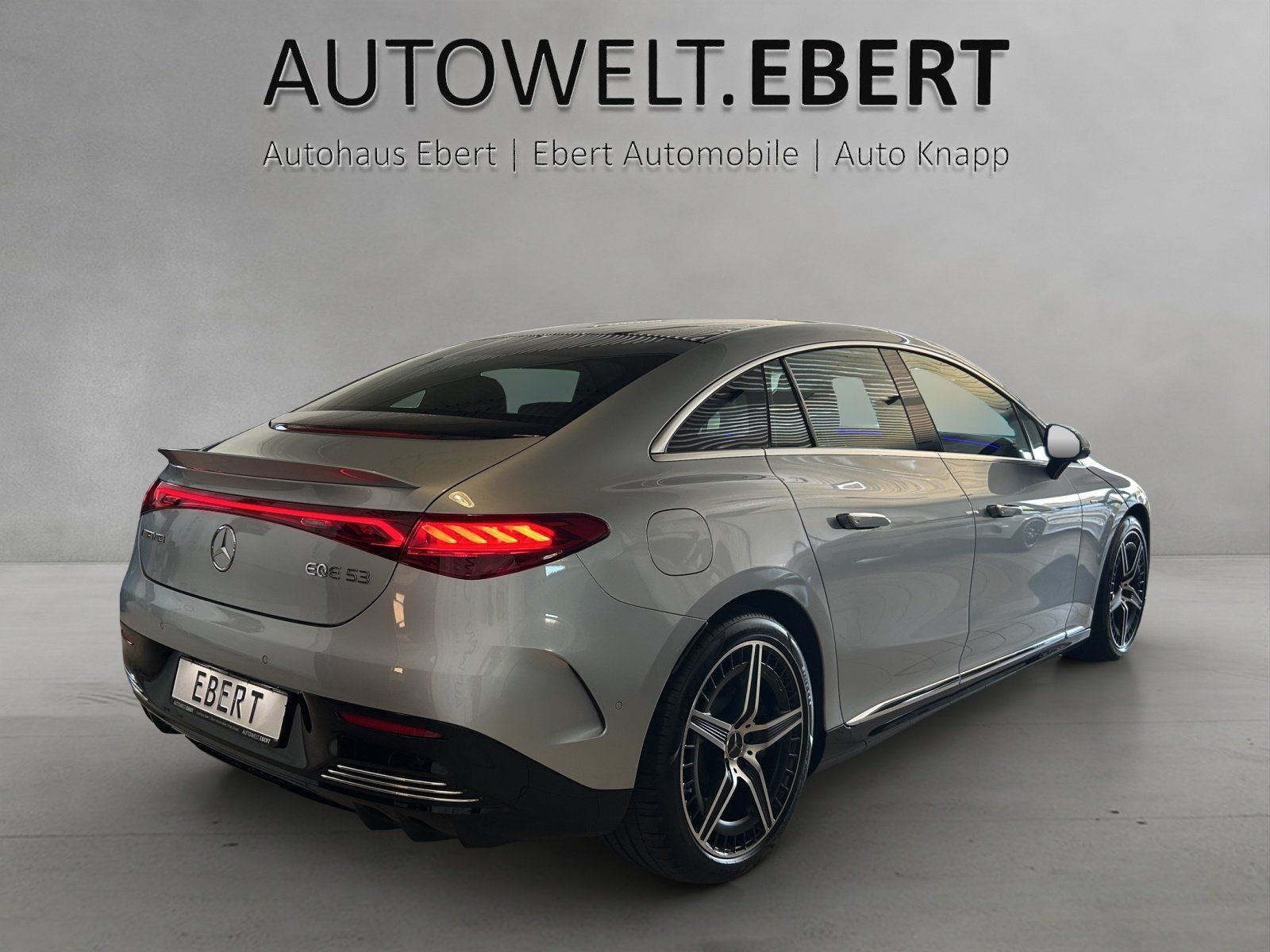 Fahrzeugabbildung Mercedes-Benz EQE 53 AMG Prem+ HYPER Pano DISTRO Memo AIRMATIC