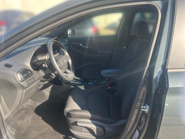 Fahrzeugabbildung Hyundai i30 FL Kombi (MY25) 1.5 T-GDI (140PS) 48V 7-DCT
