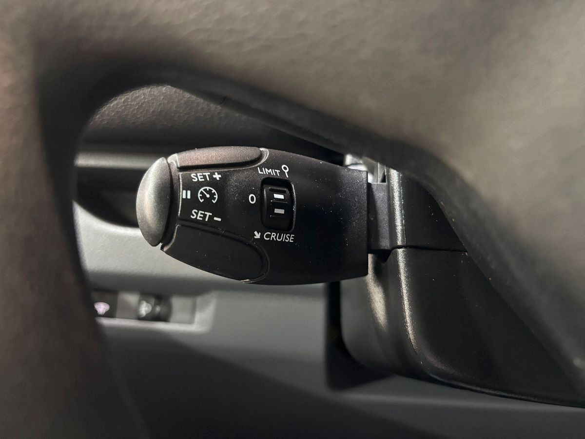 Fahrzeugabbildung Opel Vivaro 2.0D Edition L3 #2x Sortimo#Klima#Kamera#