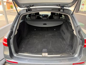 Mercedes E 220 - 5