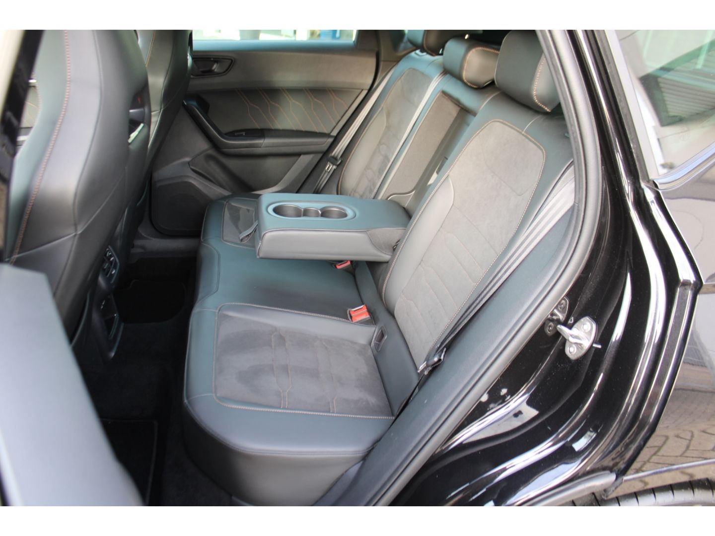 CUPRA Ateca 4Drive Cupra DSG ACC LED 360 Gr Navi beats - Image 9