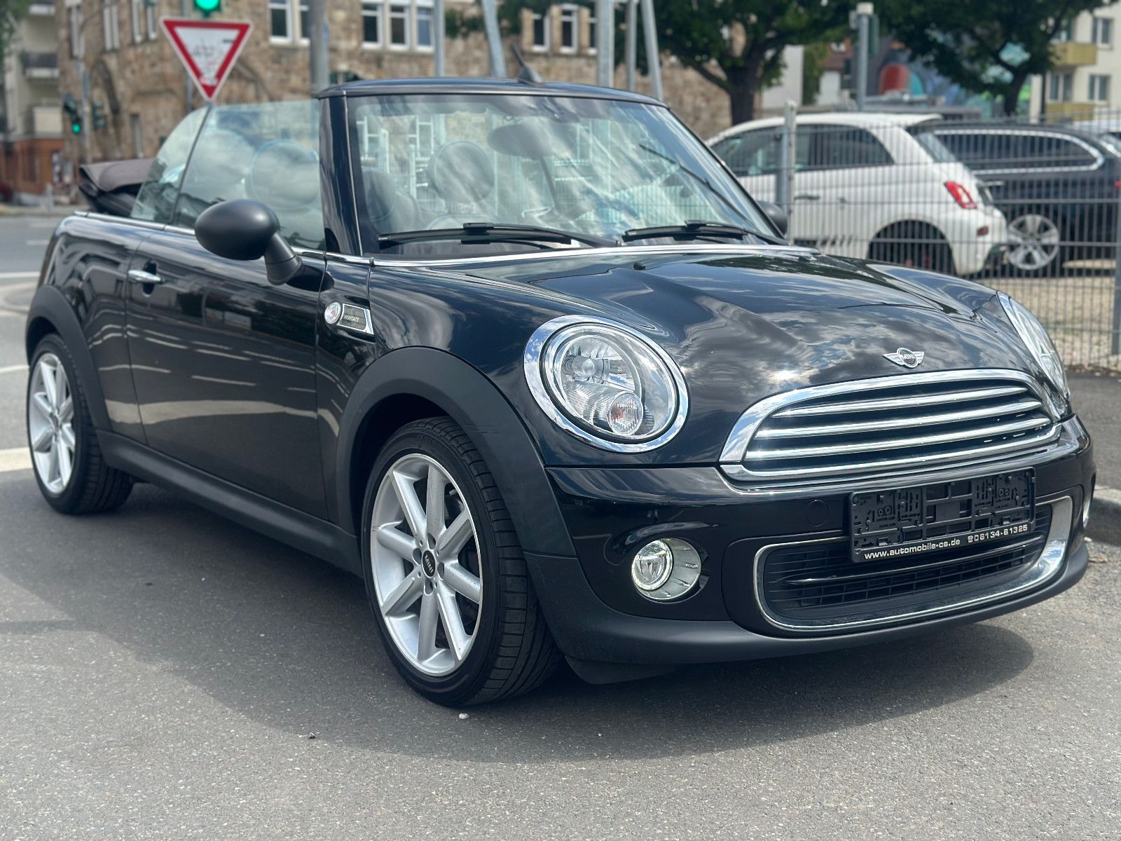Fahrzeugabbildung MINI ONE CABRIO HIGHGATE*SONDERMODELL*