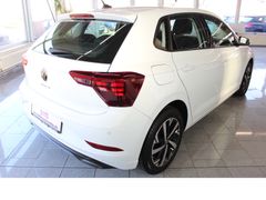 Fahrzeugabbildung Volkswagen Polo Life,4x Einparkhilfe,Leichtmetallräder,Navi