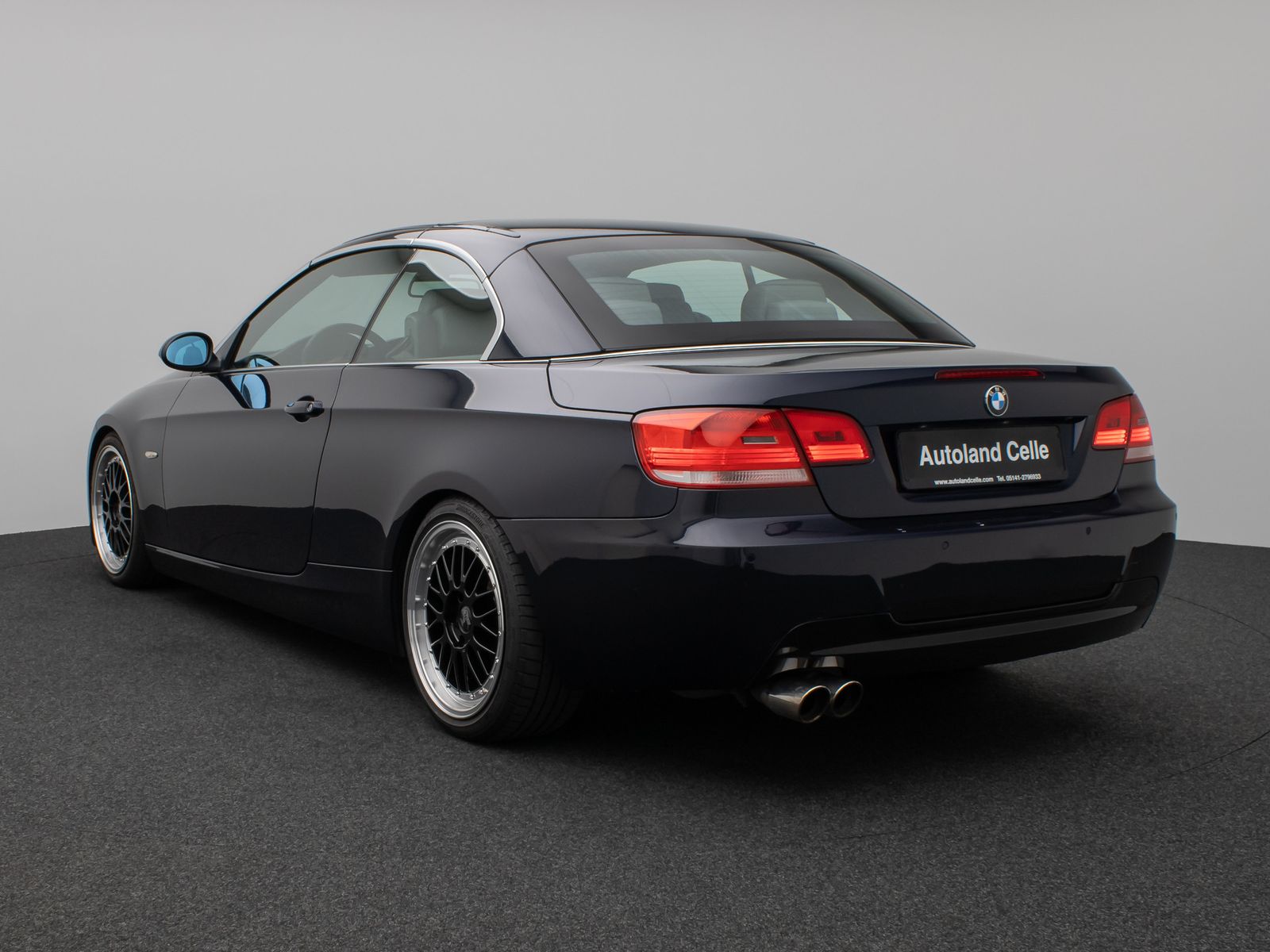 Fahrzeugabbildung BMW 320i Cabrio PDC Navi Sitzhzg Xenon 8fach Sport
