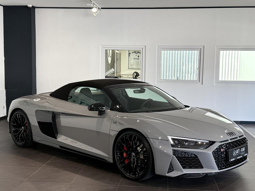 Audi R8