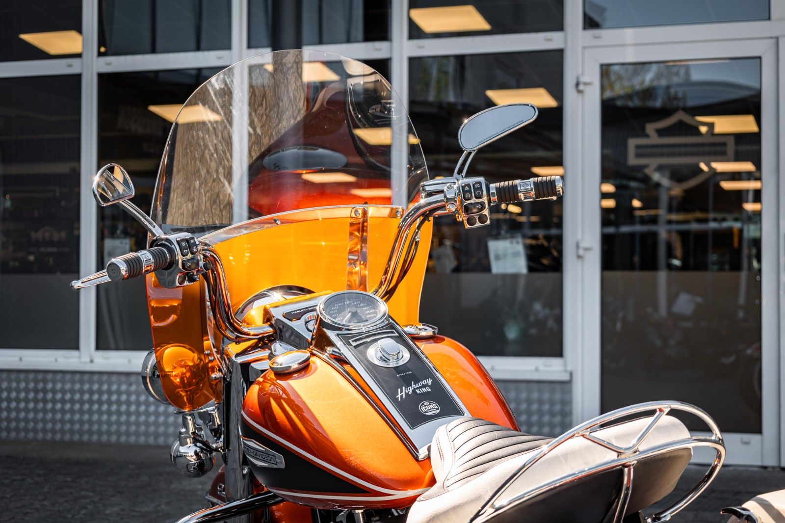 Fahrzeugabbildung Harley-Davidson Electra Glide Highway King  - JEKILL&HYDE  -