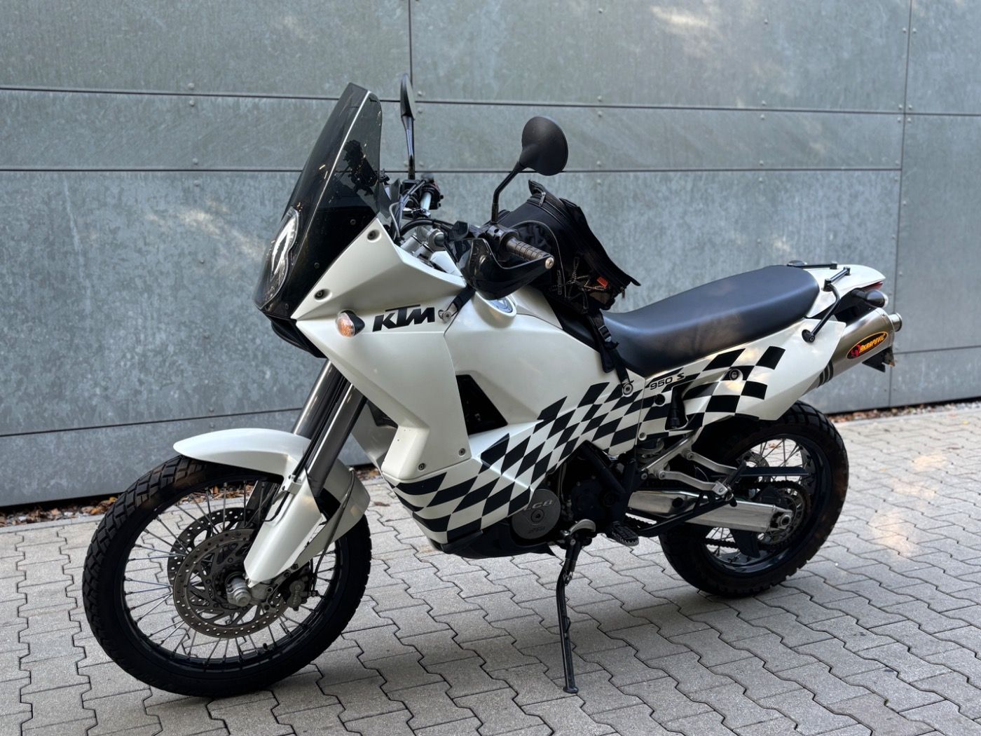Fahrzeugabbildung KTM 950 ADVENTURE S
