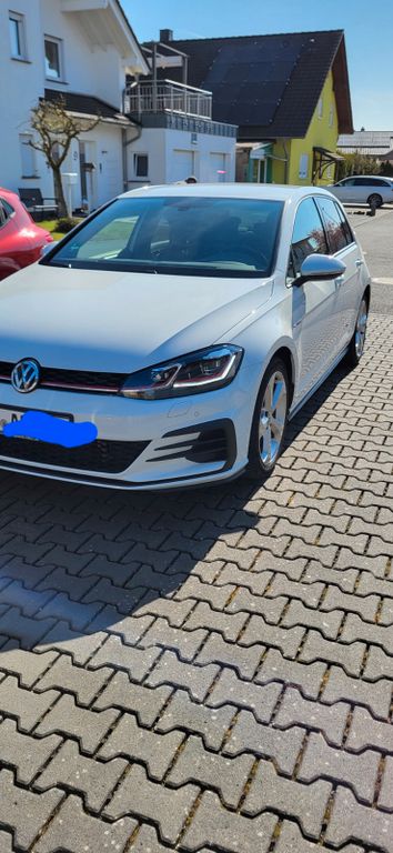 Image of Volkswagen Golf