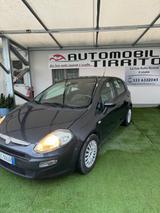Fiat Punto Evo 1.3 Mjt 95 CV AUTOMATICA - Fiat Punto Evo mit Halbautomatikschaltung