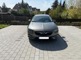 Opel Insignia B Sports Tourer 2.0 Turbo  4x4 - Opel Insignia: Allradantrieb, Turbo