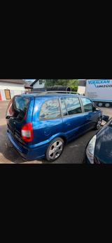 Opel zafira 2,2 OPC line - Opel Zafira in Karlsruhe