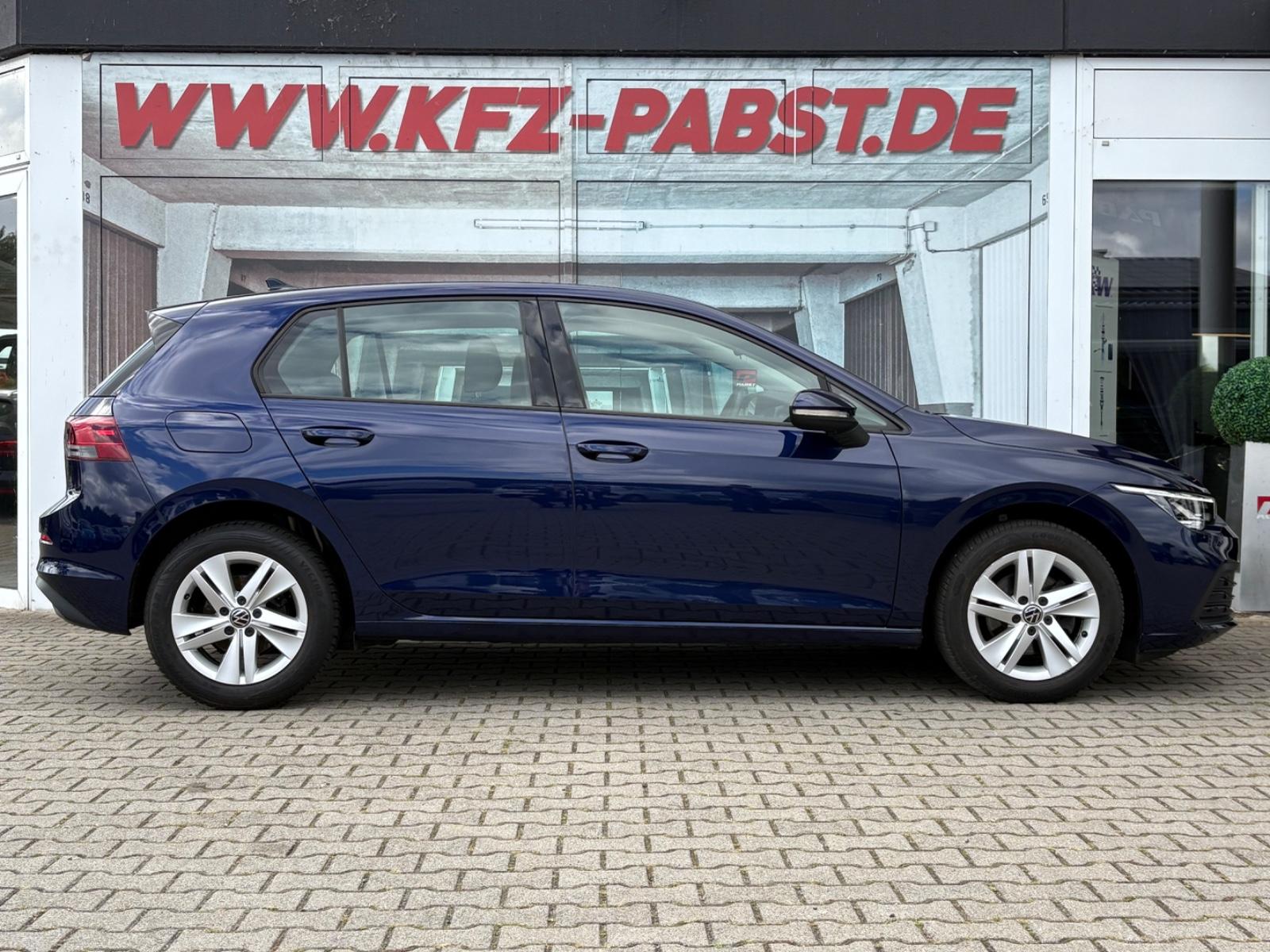 Volkswagen Golf VIII Life LED Navi AppConnect ACC SHZ, миниатюра 8