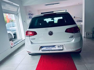 Volkswagen Golf - 9