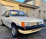 Peugeot 205 Cabrio und Oldtimer  hat kein TÜV!!! - Peugeot 205 mit Schiebedach