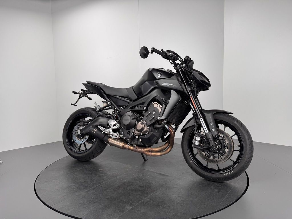 Fahrzeugabbildung Yamaha MT-09 *IXIL-ABGASANLAGE *WILBERS FEDERBEIN
