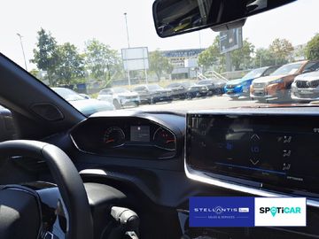Peugeot 2008 - 8