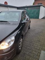 Mercedes-Benz 200 - Mercedes-Benz 200 aus 2007