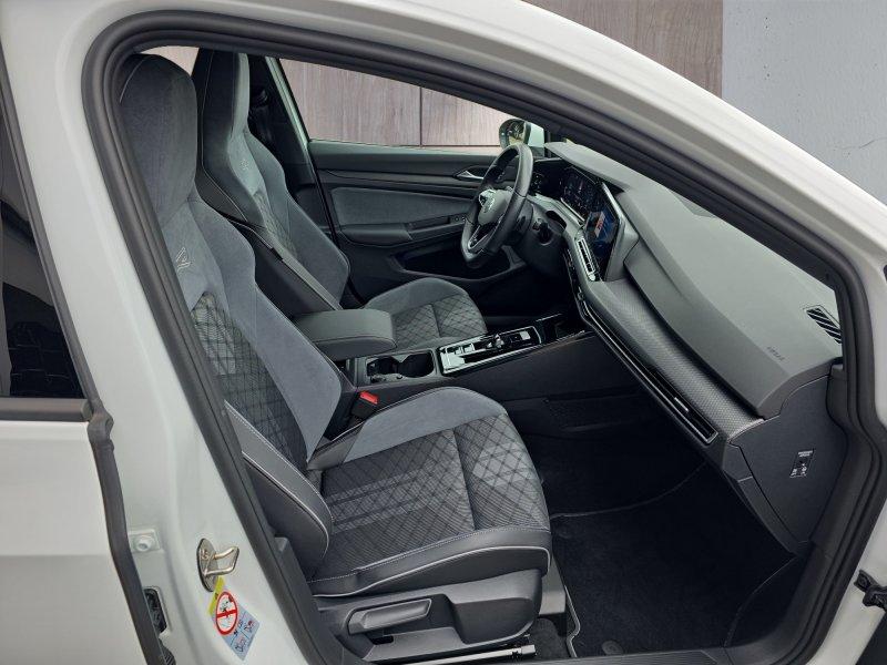 Volkswagen Golf R-Line 1.5 eTSI DSG Navi/LED/ACC/Winterp., миниатюра 16