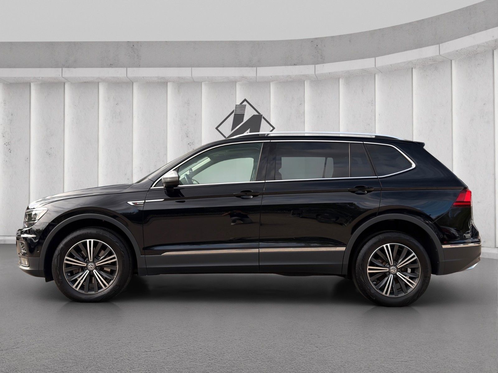 Fahrzeugabbildung Volkswagen Tiguan Allspace Highline 4Motion*7Sitzer*Pano**