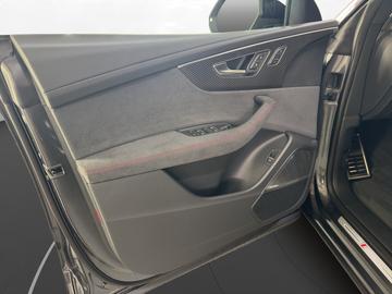  AUDI RSQ8 — фото 10