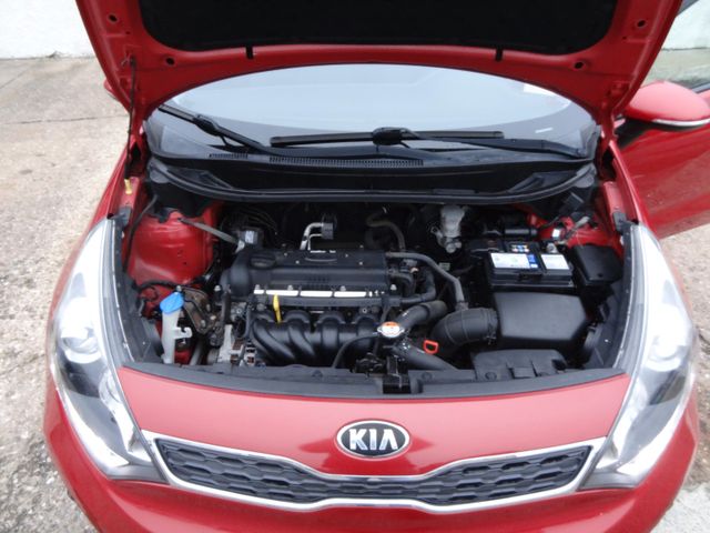 Fahrzeugabbildung Kia Rio Spirit/1.Hd/Automatik/84TKM/SitzH/PDC/
