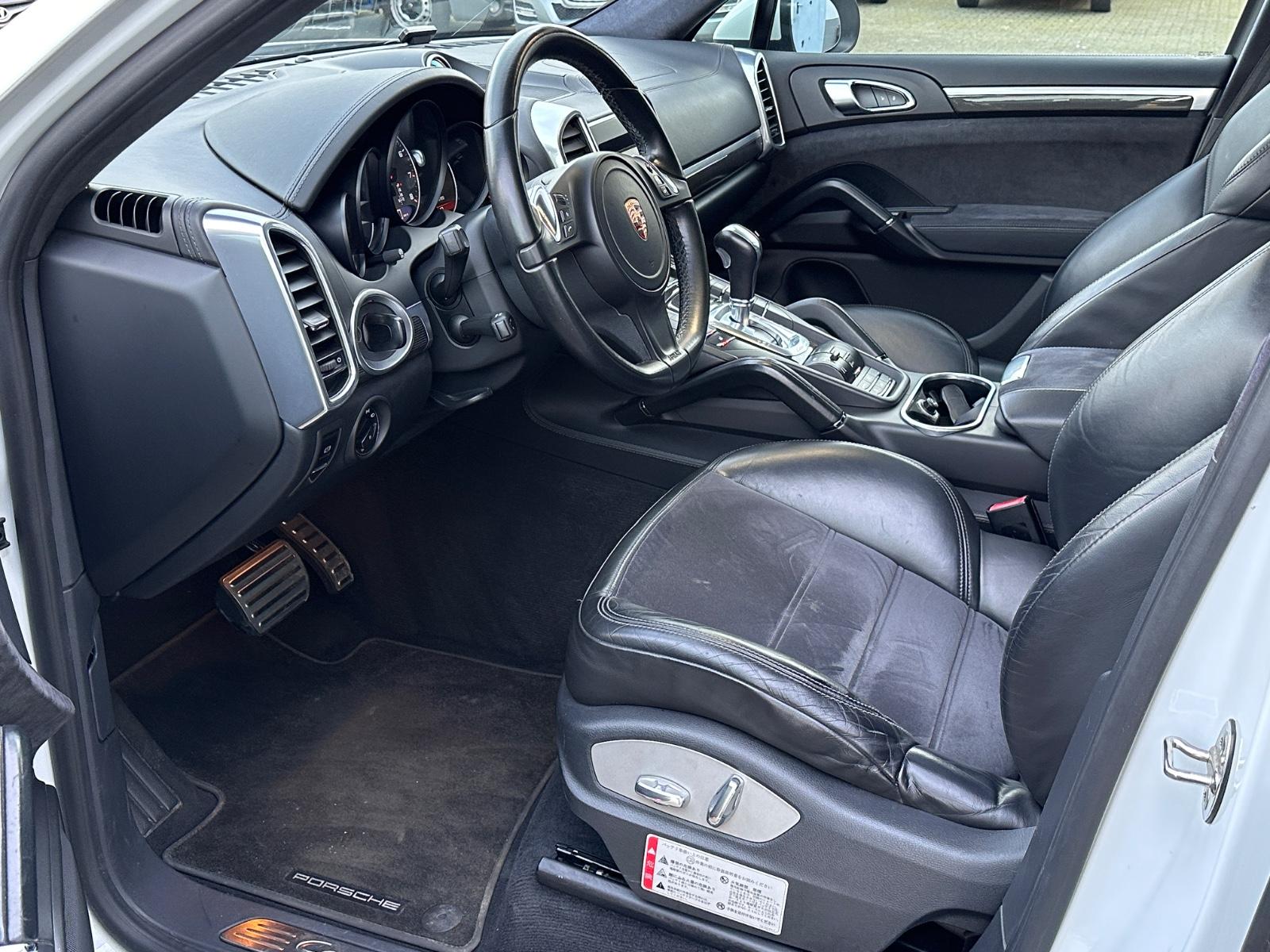Porsche Cayenne GTS SportChrono/Navi/Xenon/SHZ/PDC