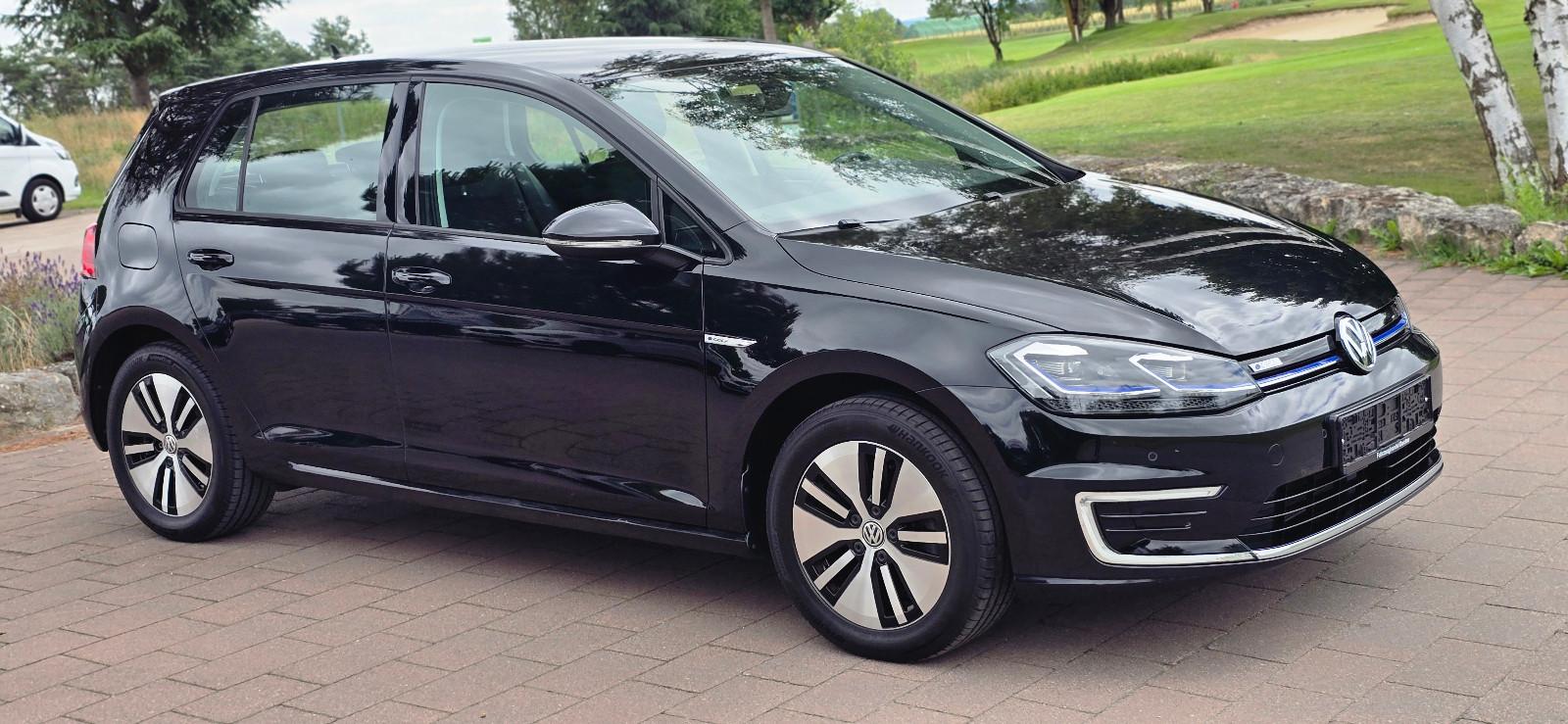 Volkswagen Golf VII Lim. e-Golf DSG 100kw PDC LED APP-Conne