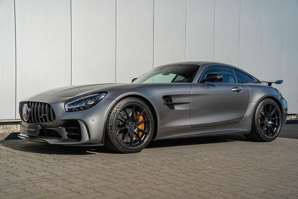 Mercedes-Benz AMG GT R