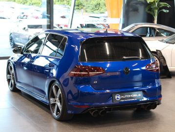 Volkswagen Golf - 4