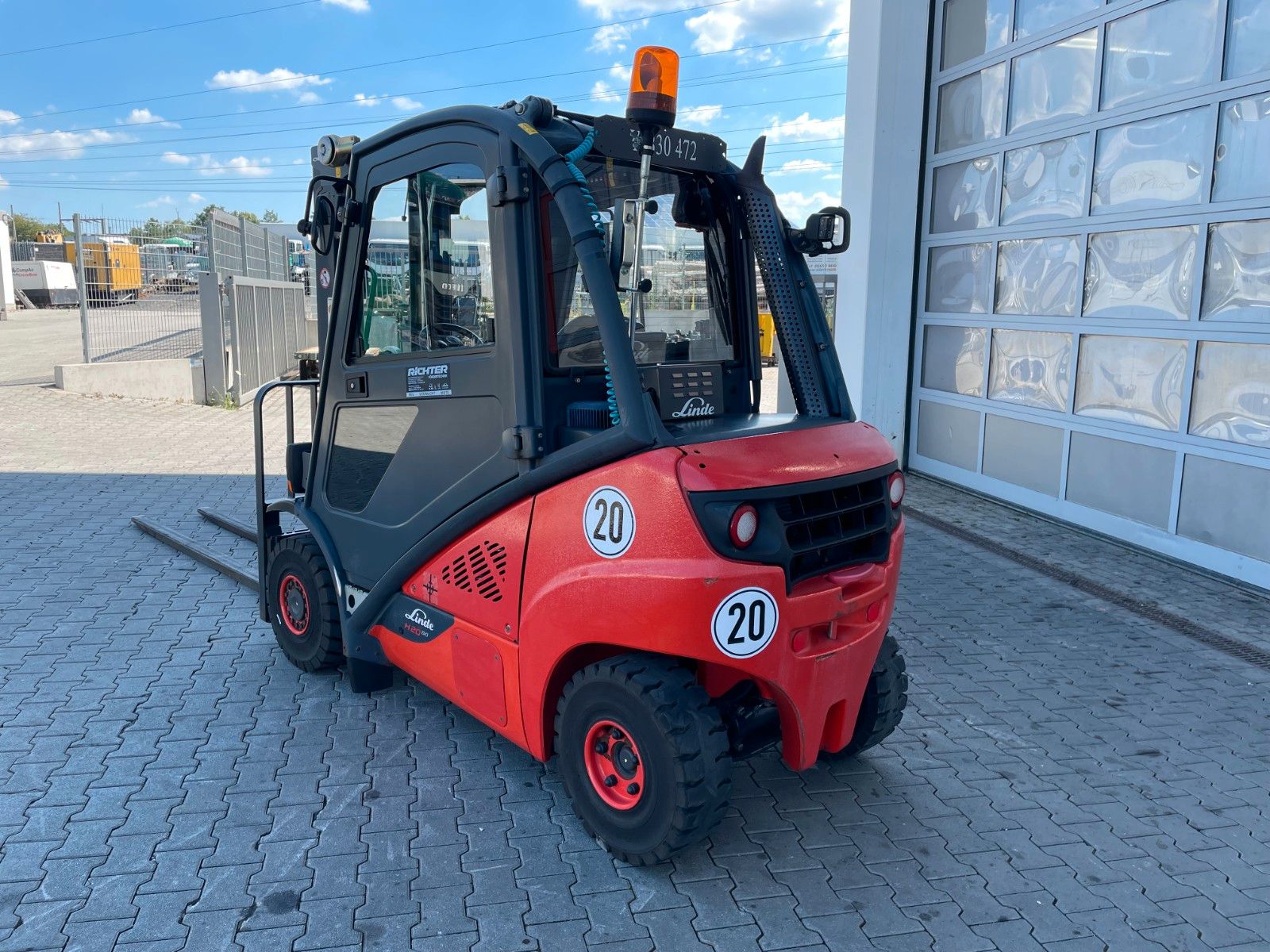 Fahrzeugabbildung Linde H20D-02/600 / Triplex 4,71m / 1.918h / Diesel