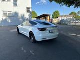 Tesla Model 3 Allradantrieb mit Dualmotor Performa... - Tesla Model 3 von privat