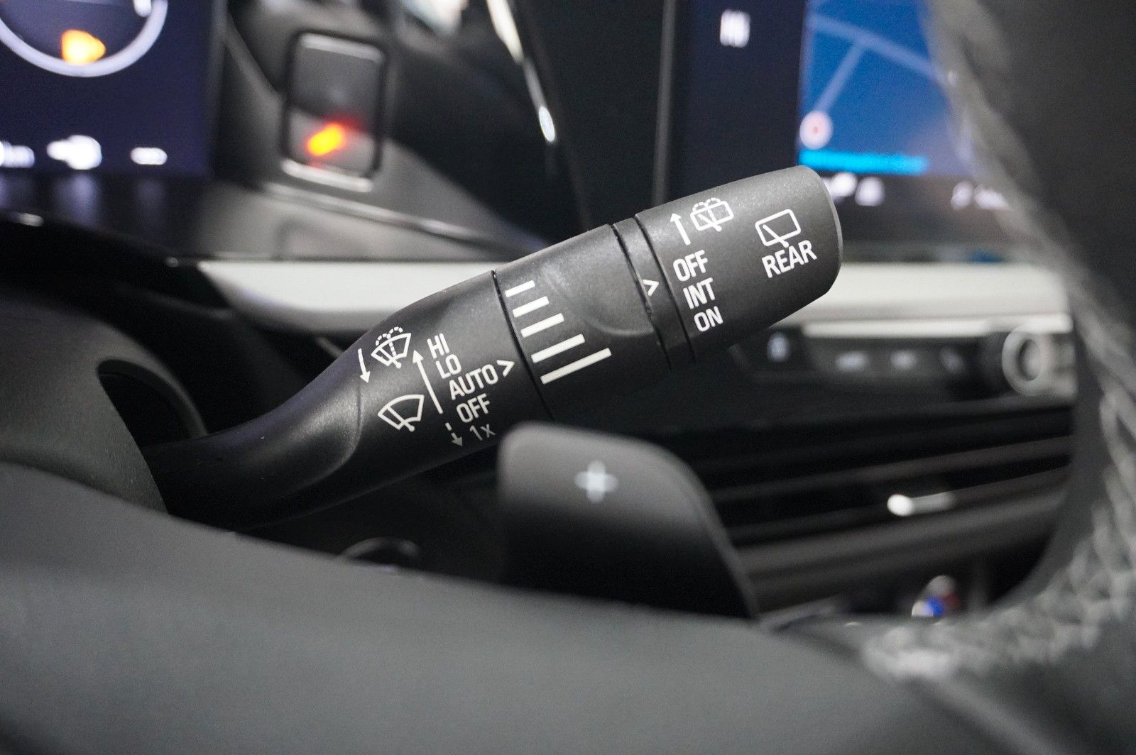 Fahrzeugabbildung Opel Grandland (X) 1.6T GSe 4HYBRID NAVI/LED/KAMERA